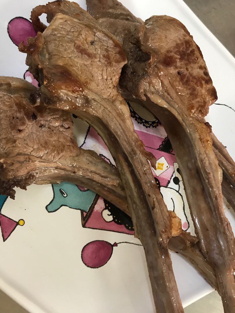 無調味煎羊排