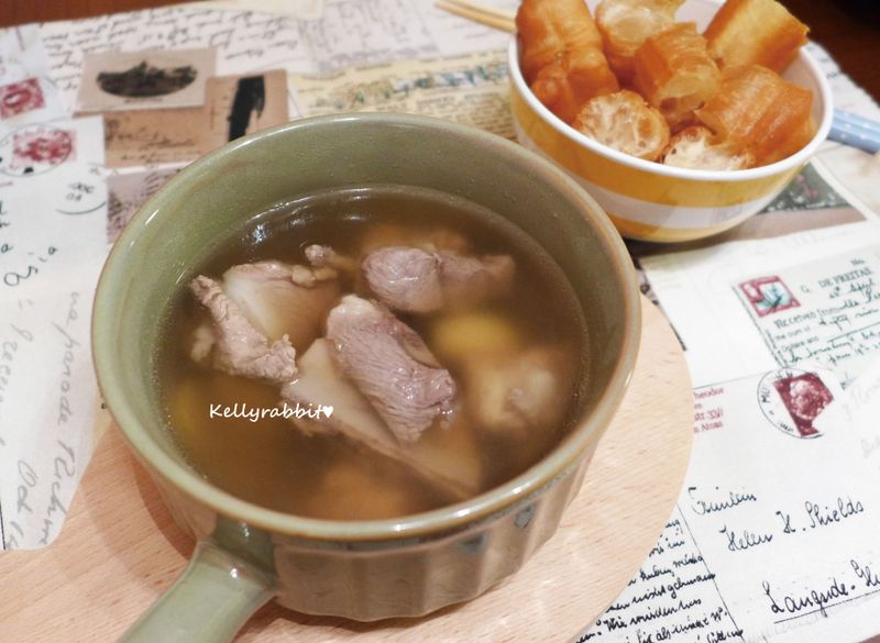 新加坡肉骨茶