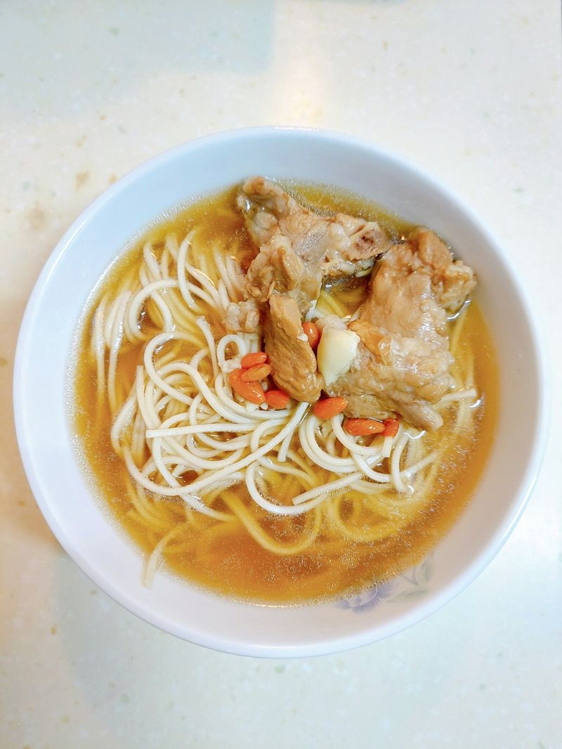 清爽肉骨茶