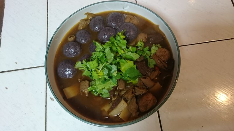 麻辣芝麻湯圓
