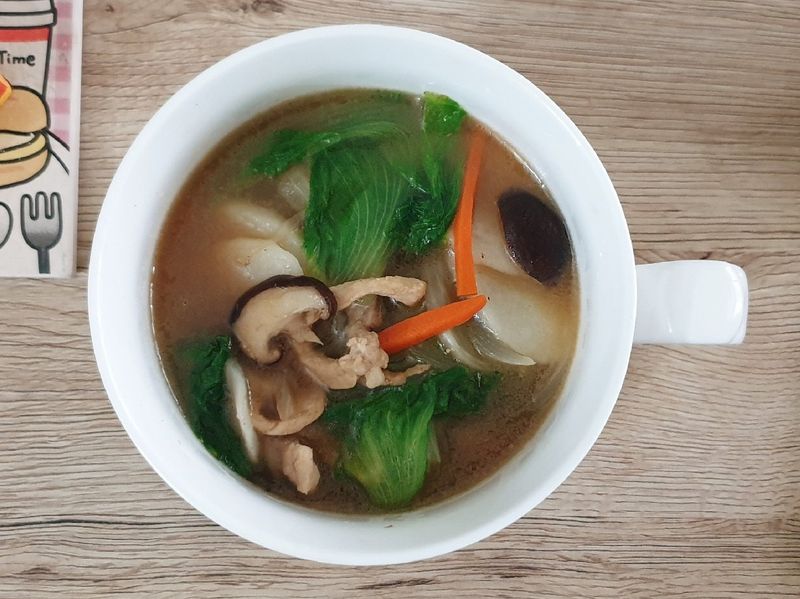 什錦年糕鹹湯