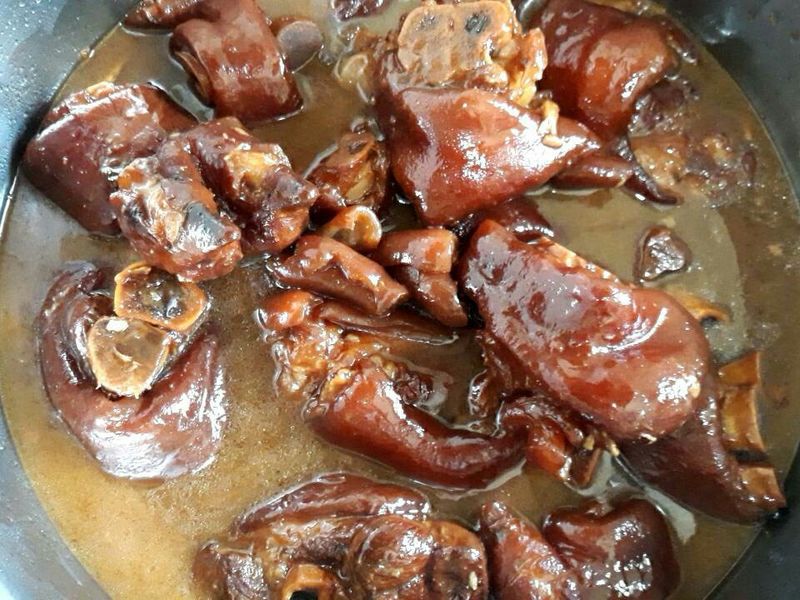 蜜汁可樂豬腳