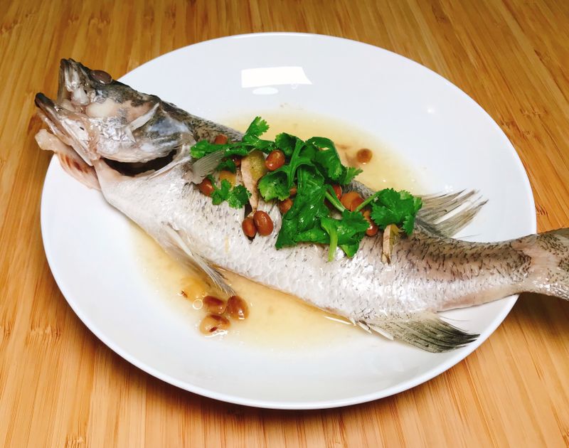 鳯梨豆醬蒸魚