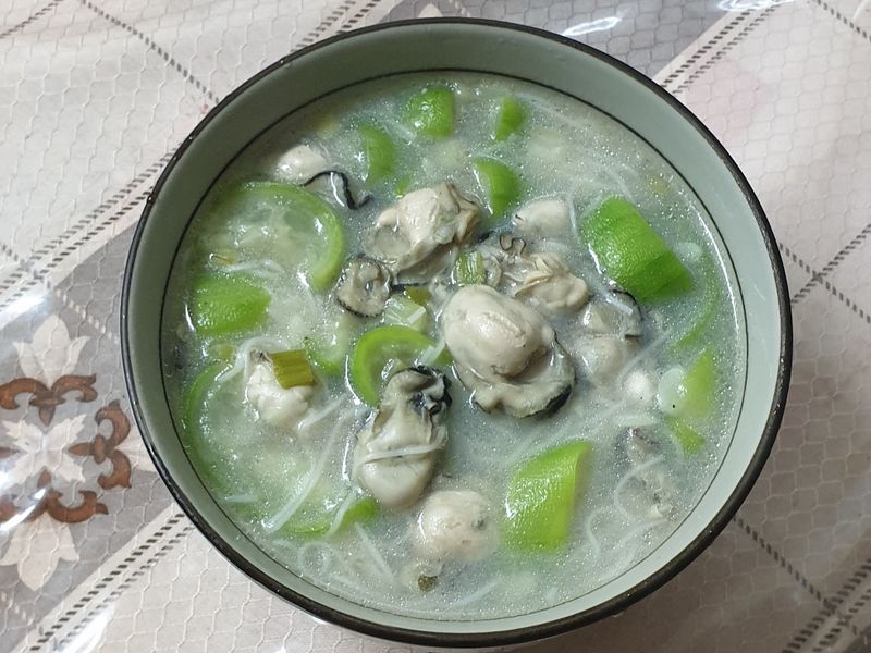 蚵仔絲瓜麵線