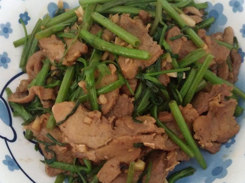 羊肉炒空心菜