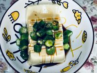 秋葵涼拌豆腐