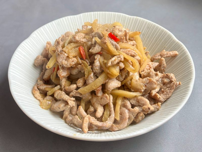 榨菜炒肉絲
