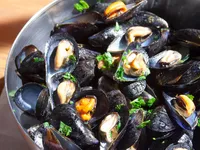 超下酒！拿波里黑胡椒淡菜（貽貝）