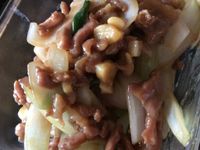 洋蔥炒肉絲