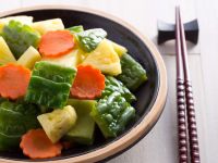 菠蘿炒苦瓜