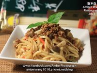 肉燥菇菇炒麵