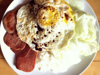 美味餐肉蛋飯