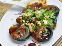 香辣皮蛋佐五味醬