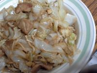 五花高麗菜炒麵
