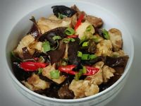 黑木耳燒肉