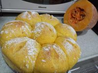 南瓜煉奶餐包