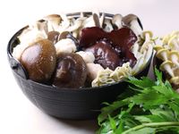 山當歸鮮菇鍋・豐年農場