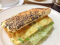 葱蛋芝蔴燒餅