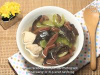 鹹菜豬血排骨湯