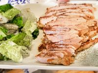 香氣逼人-「香煎松阪豬」