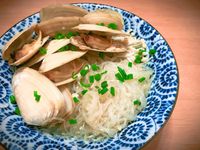 《蒜蓉白洒煮蚌》