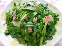 韭菜炒培根