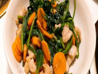 迷你菠菜炒雞丁