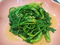 冬日的美味-涼拌山茼蒿