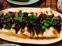 蔥花涼拌皮蛋豆腐