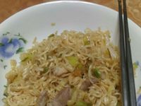 酸菜白肉炒泡麵