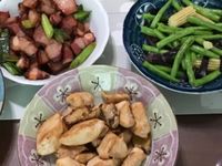 ㄅㄧㄚ、雞肉。