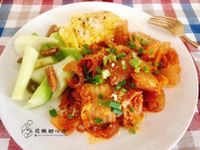 泡菜炒豬皮