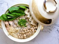 火鍋料理：豆漿味噌丸子鍋