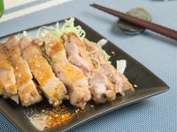 #25 香煎嫩雞腿