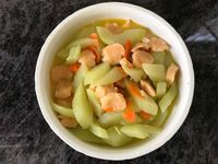大黃瓜炒蝦丸
