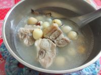 四神排骨湯