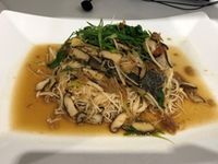 薑香野菇石斑魚米線