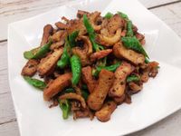熱炒糯米椒五香豆干～