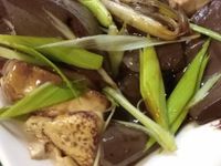 ~黑白豆腐~