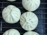 蔥肉包子