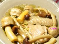 雙菇燉雞湯-【巴西蘑菇、柳松菇】