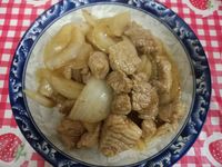 沙茶洋蔥肉塊