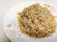 洋蔥炒吻仔魚