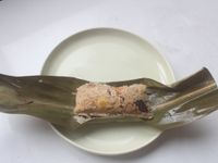 櫻花蝦麻油雞御飯卷(月桃葉)