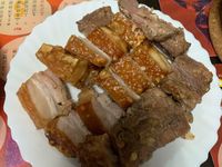 脆皮豬肉