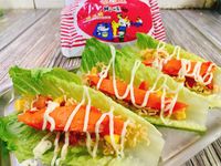 炒泡麵松葉蟹肉溫沙拉