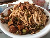 阿嬤特製炸醬