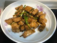 蔥燒鮪魚