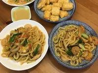 蝦仁炒烏龍麵