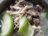 絲瓜蛤蠣牛肉片米粉